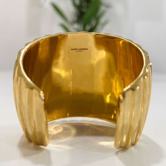 Saint Laurent Geometric Oversize Groove Cuff - Picture 5 of 10